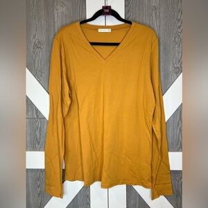 118. NEW Active Basic Mustard/Gold V-Neck Long Sleeve Tee 3XL